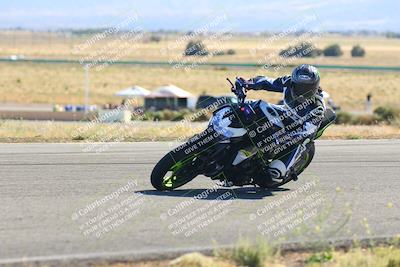 media/Oct-15-2023-TrackXperience (Sun) [[85198ff50b]]/Group 2/session 4 turn 3/